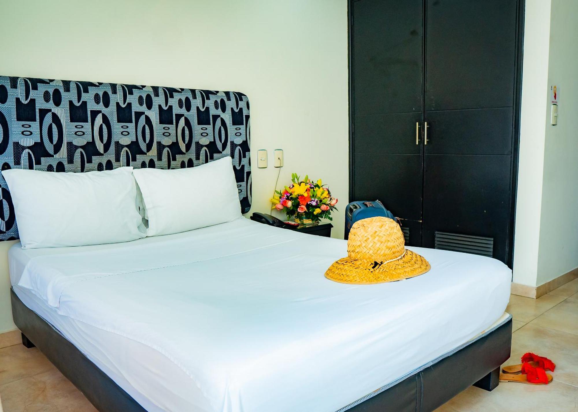 Kalina Hotel Girardot Eksteriør billede